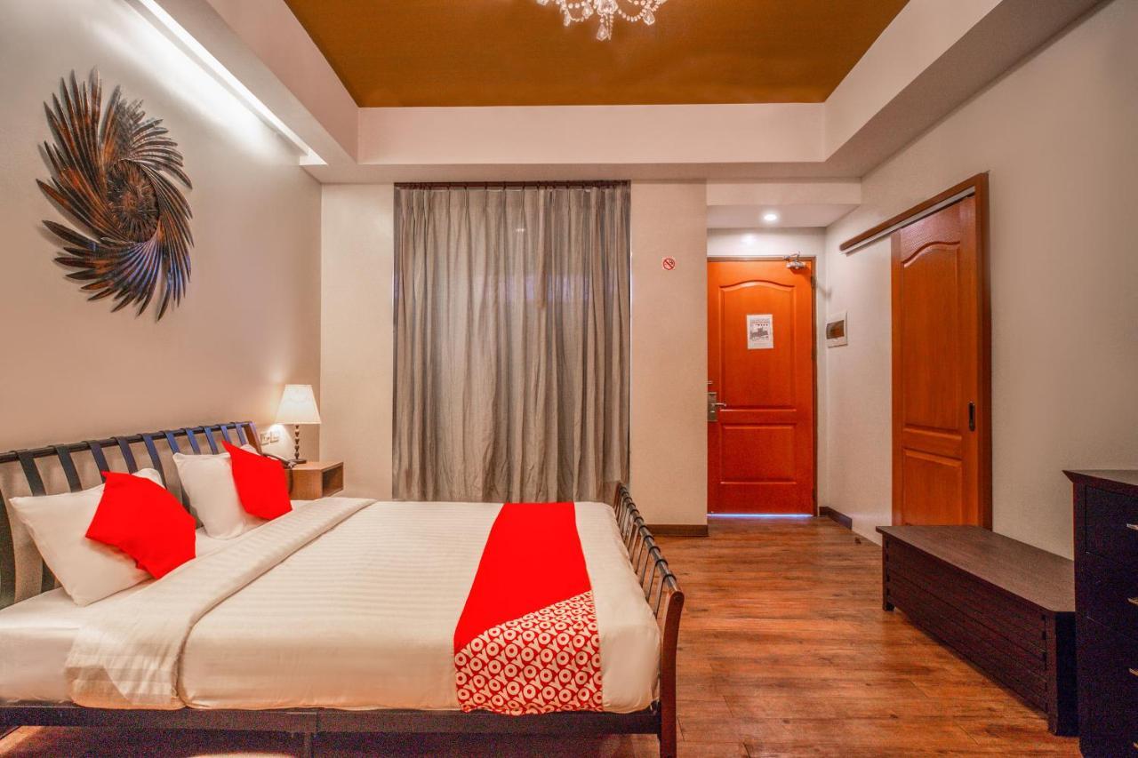 Oyo 579 Anisabel Suites Davao Exterior photo